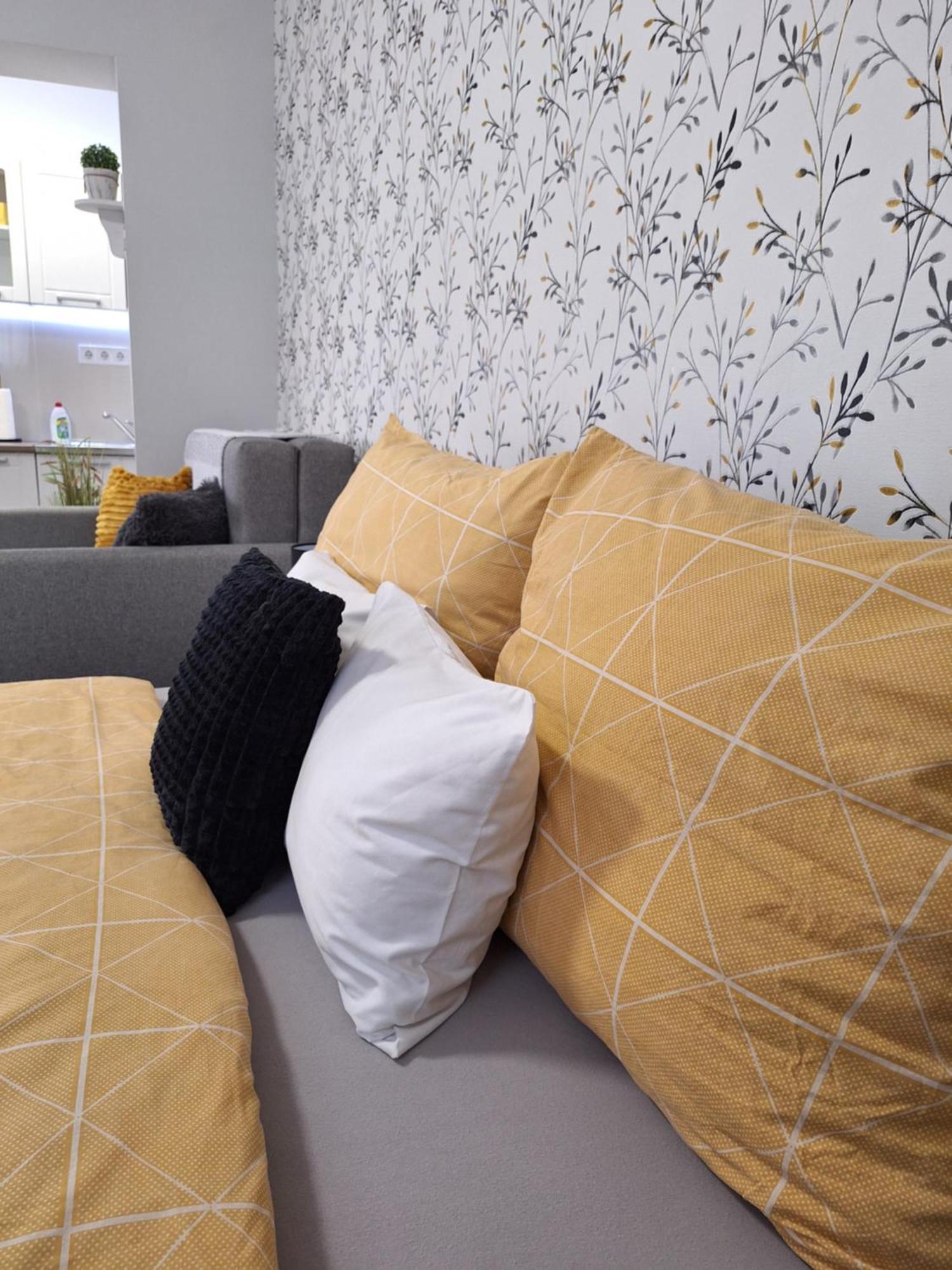 Varfal Apartman 埃格尔 外观 照片