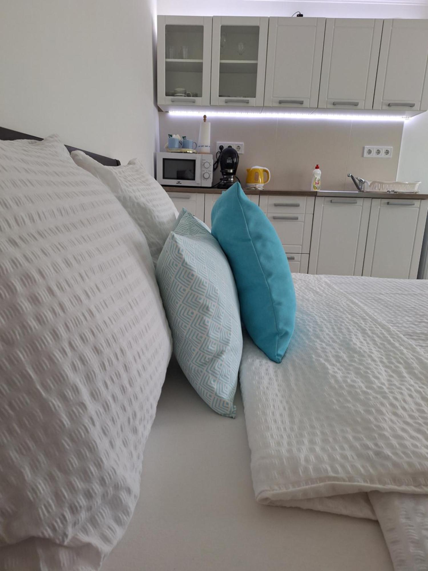 Varfal Apartman 埃格尔 外观 照片