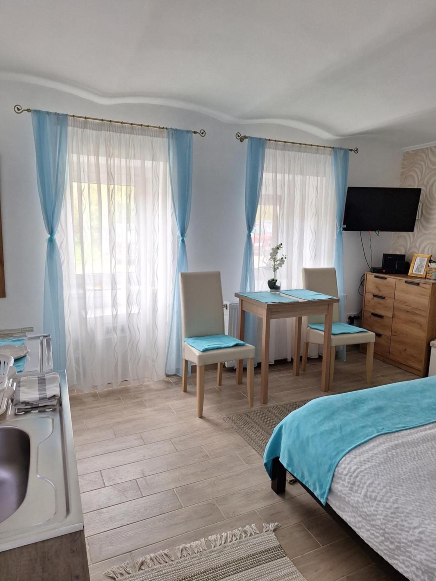 Varfal Apartman 埃格尔 外观 照片
