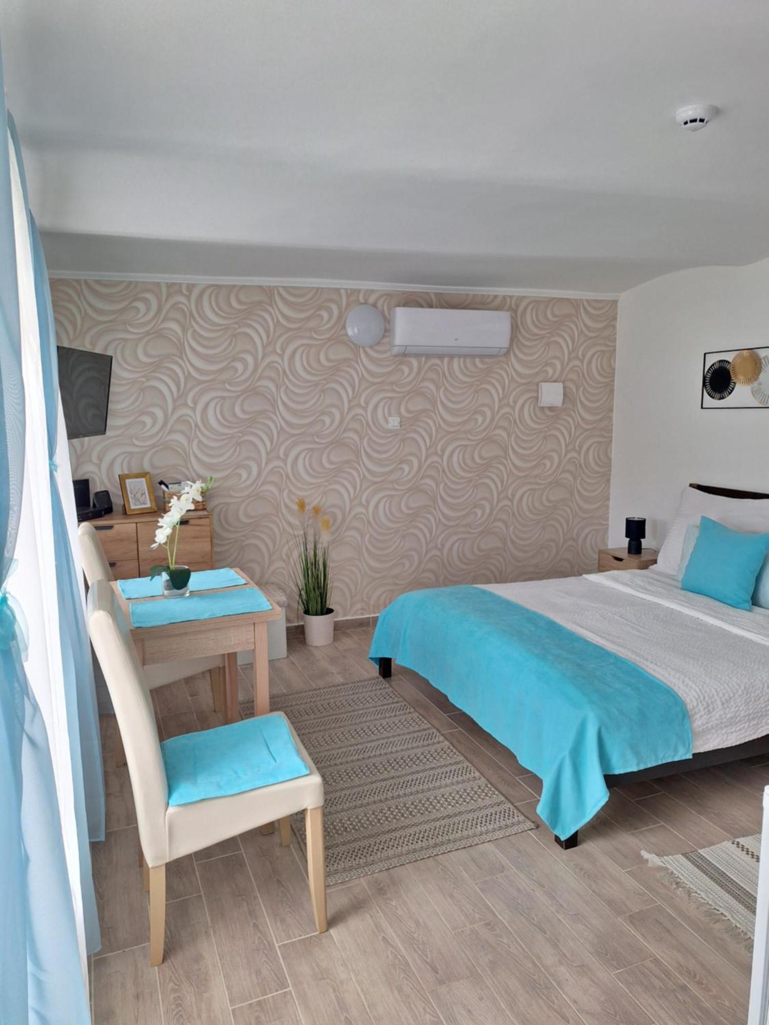 Varfal Apartman 埃格尔 客房 照片